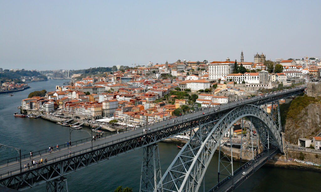 Brücke über den Douro in Porto