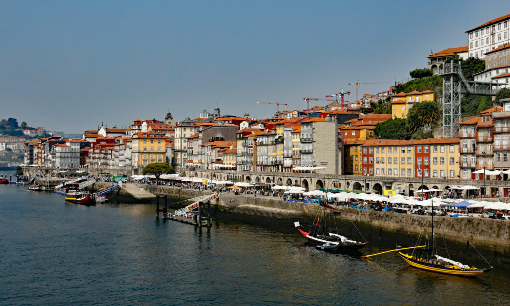 Ufer des Douro in Porto