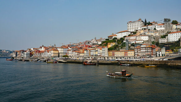 Panorarmablick auf Porto